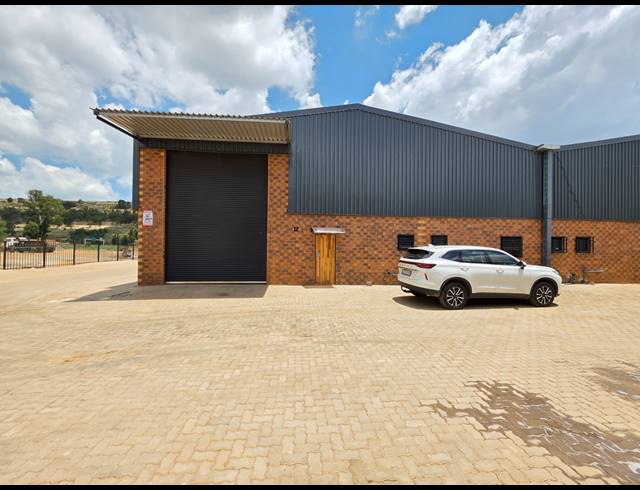 815M² WAREHOUSE TO LET IN AEROTON